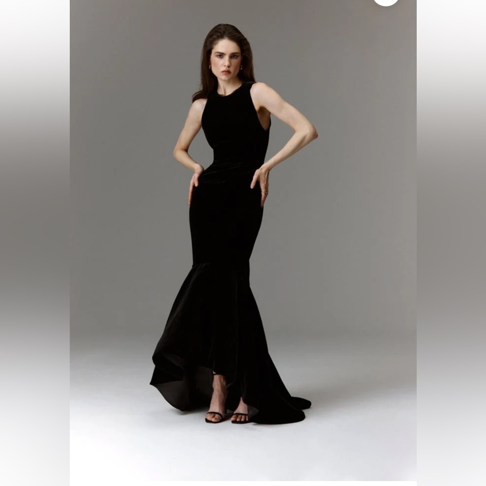 VELVET GOWN WITH RUFFLED SKIRT